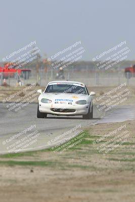 media/Oct-25-2025-CalClub SCCA (Sat) [[34c778dfbe]]/Group 4/Qualifying/